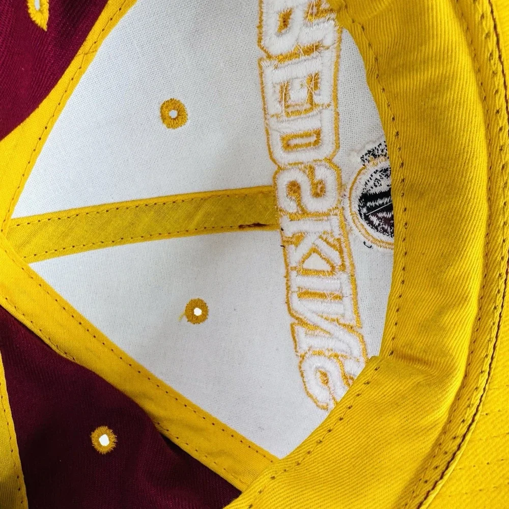 Mens‎ Vintage Washington Redskins Annco Corduroy Hat Burgundy Yellow NFL Cap